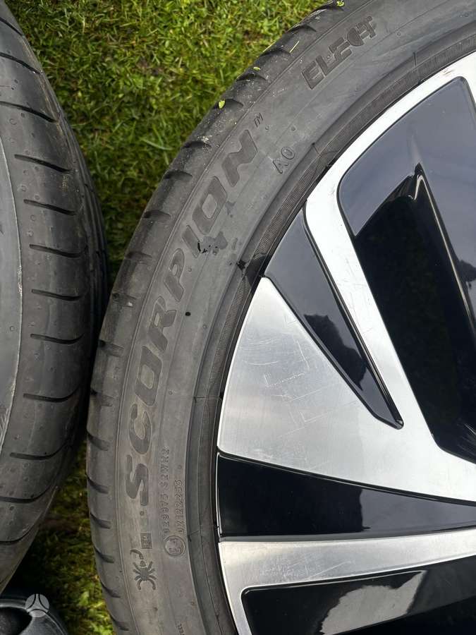 Volkswagen ID 4, light alloy, R21