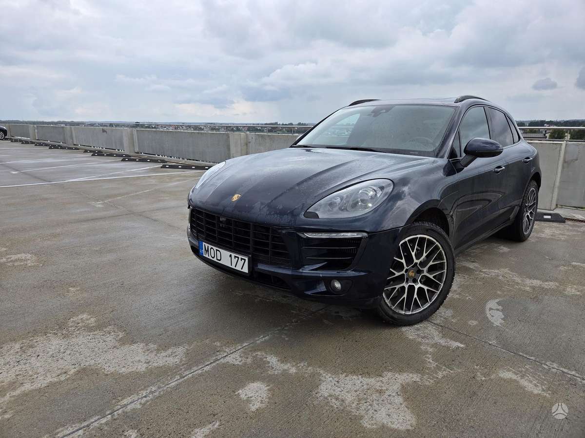 Porsche Macan - 1