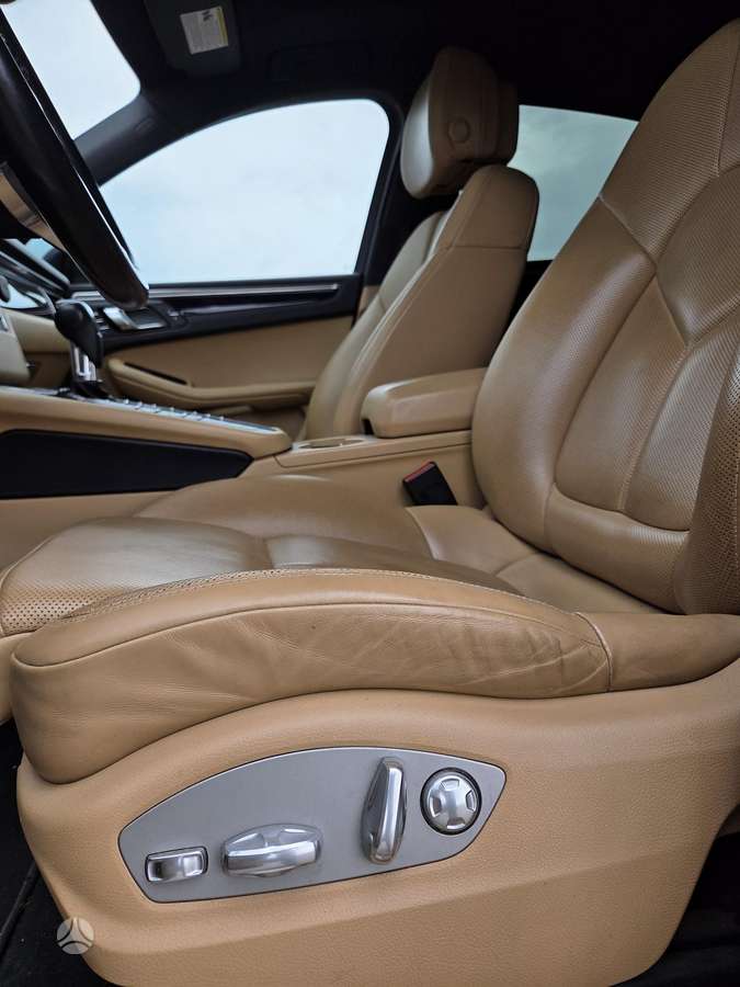 Porsche Macan - 6