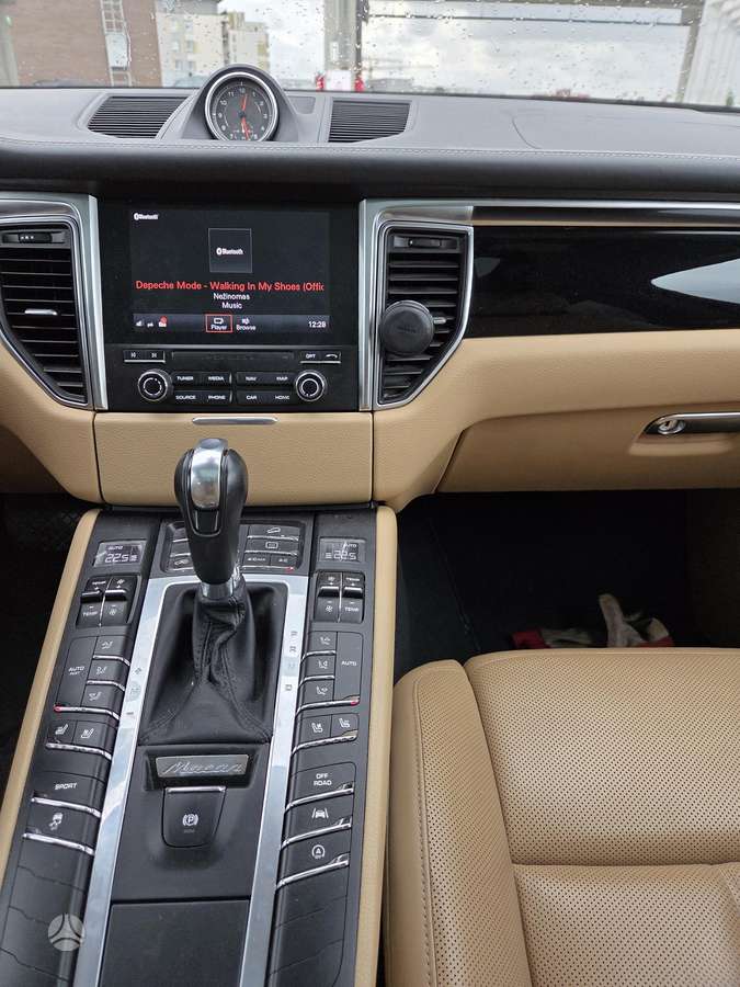 Porsche Macan - 8