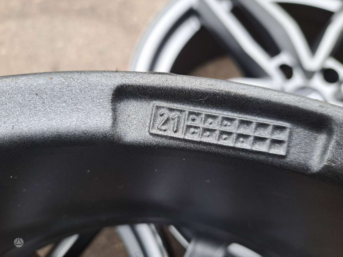 Audi A4 A6, lengvojo lydinio, R18