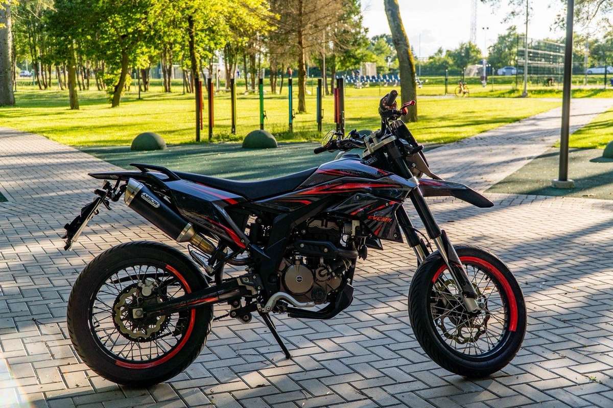 Aprilia SX 125cc, supermoto