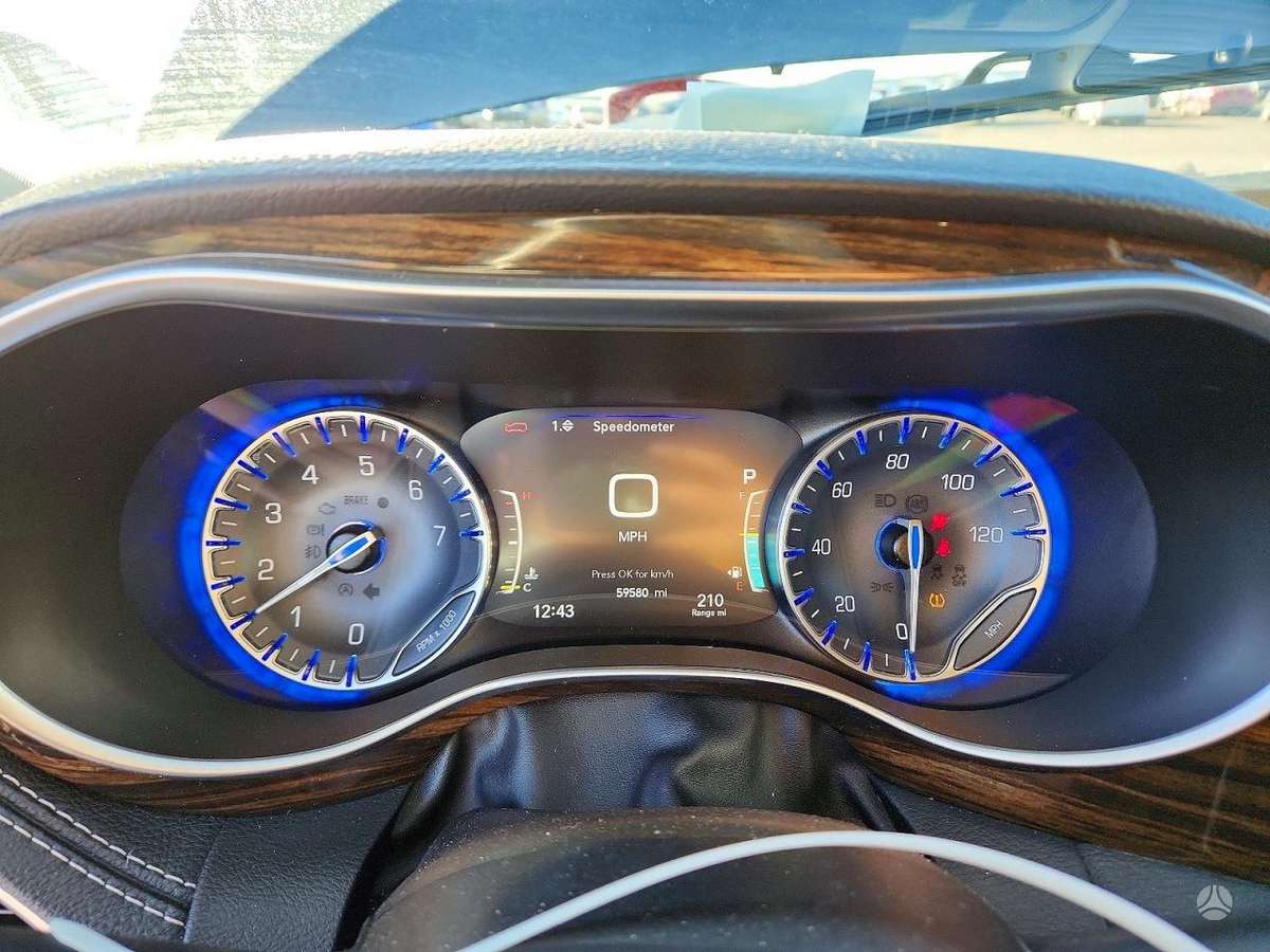 Chrysler Pacifica, 3.6 l., Минивэн