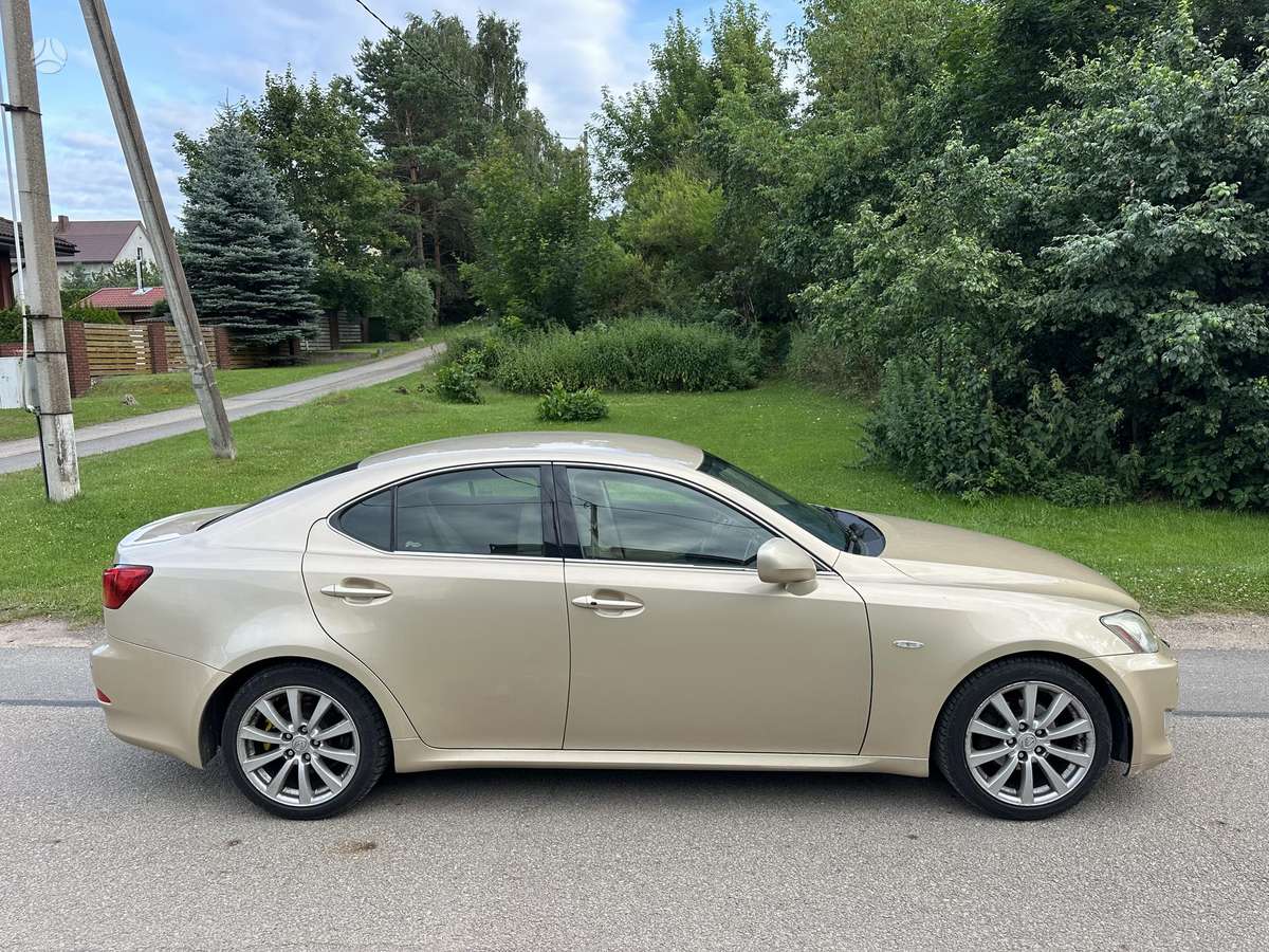 Lexus IS 250, 2.5 l., Седан