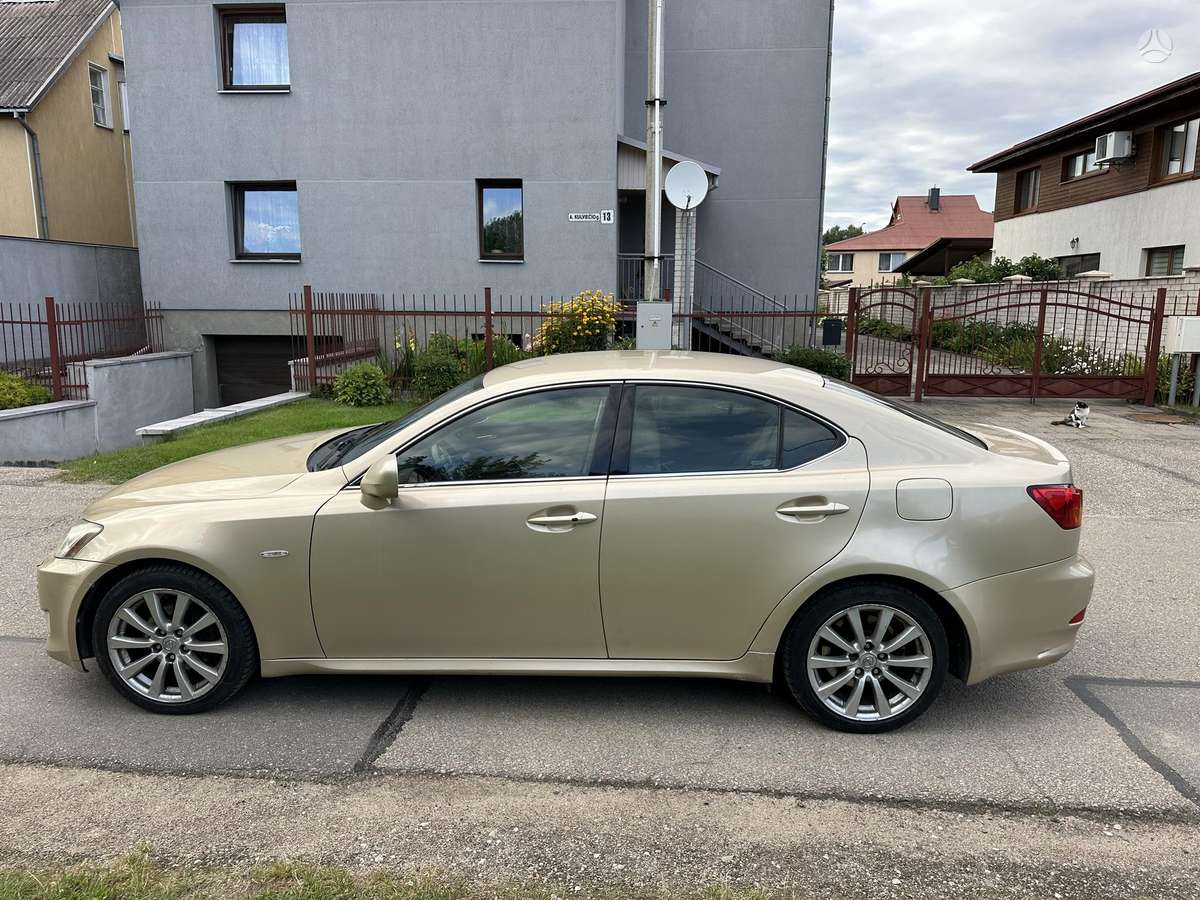 Lexus IS 250, 2.5 l., Седан