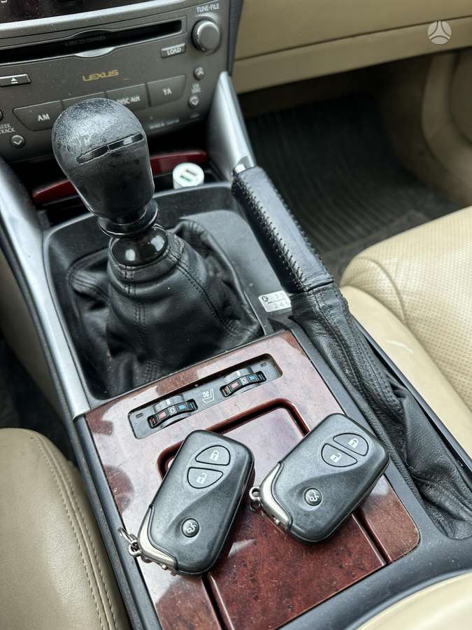 Lexus IS 250, 2.5 l., Седан
