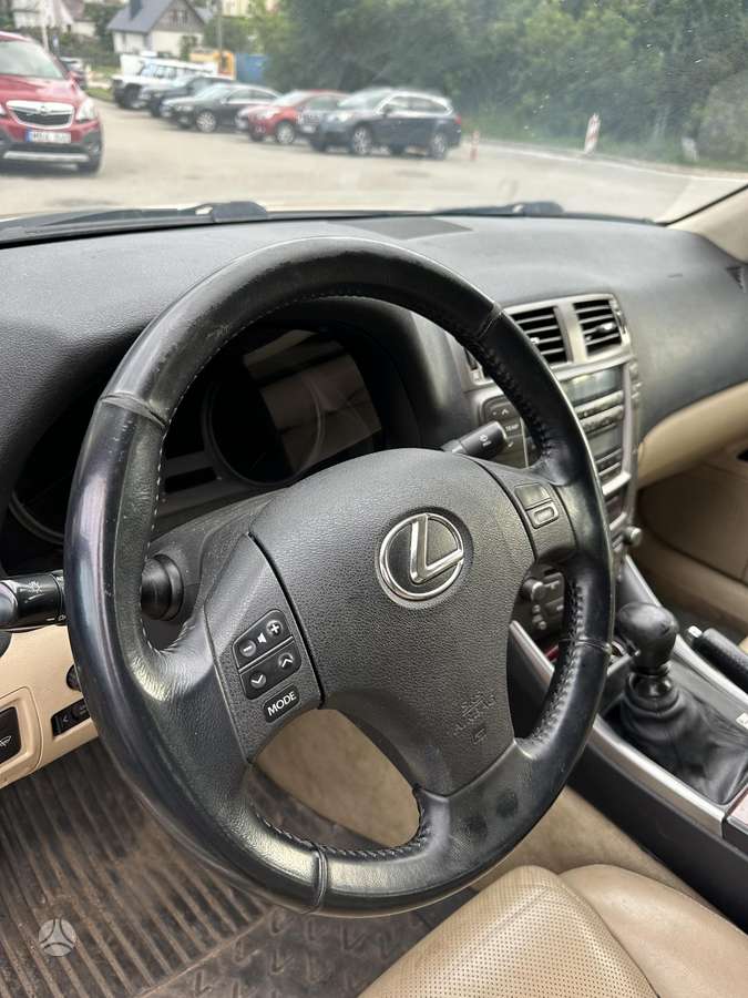 Lexus IS 250, 2.5 l., Седан