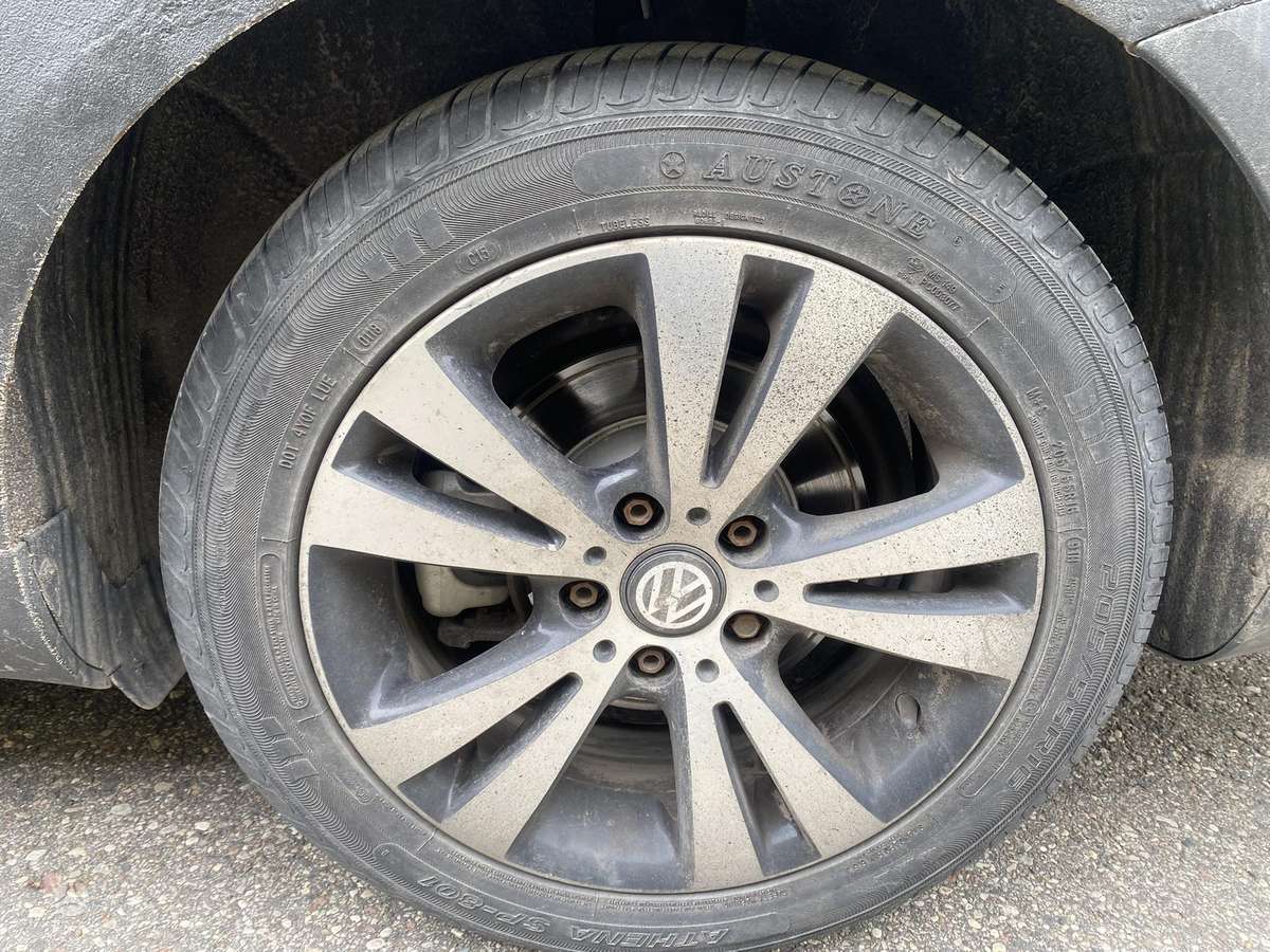 Volkswagen Passat - 6