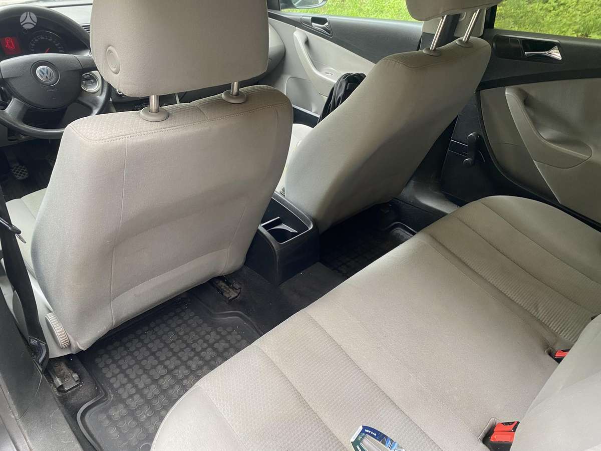 Volkswagen Passat - 7