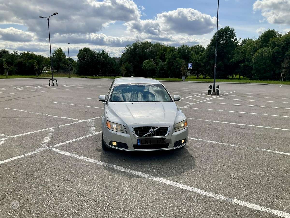 Volvo V70, 2.4 l., universalas
