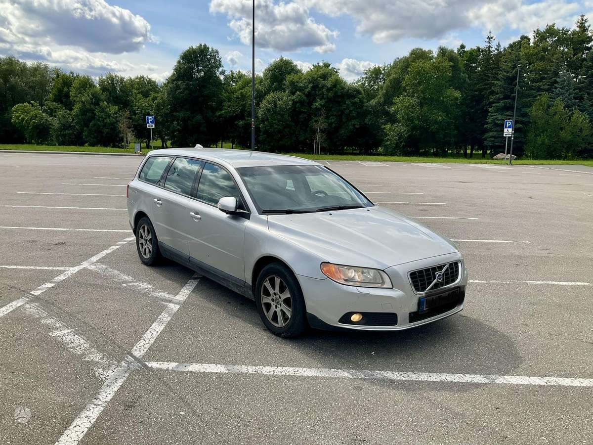 Volvo V70, 2.4 l., wagon