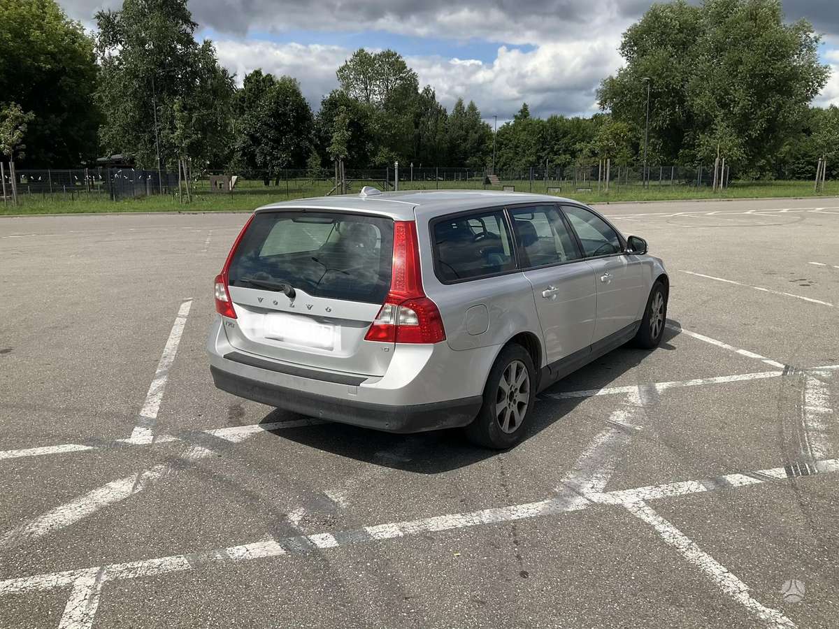 Volvo V70, 2.4 l., wagon