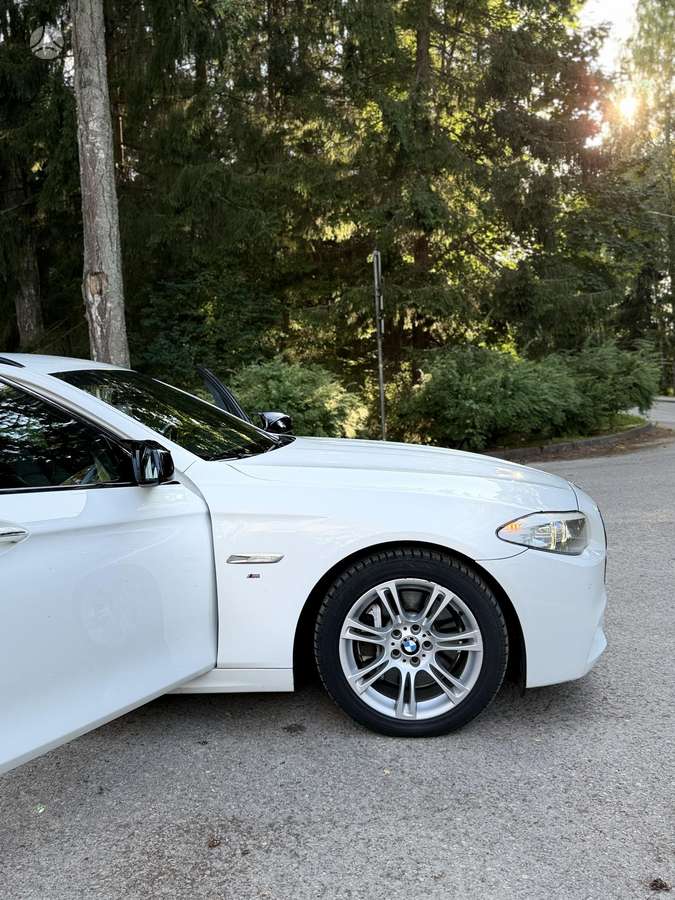 BMW 525, 2.5 l., wagon