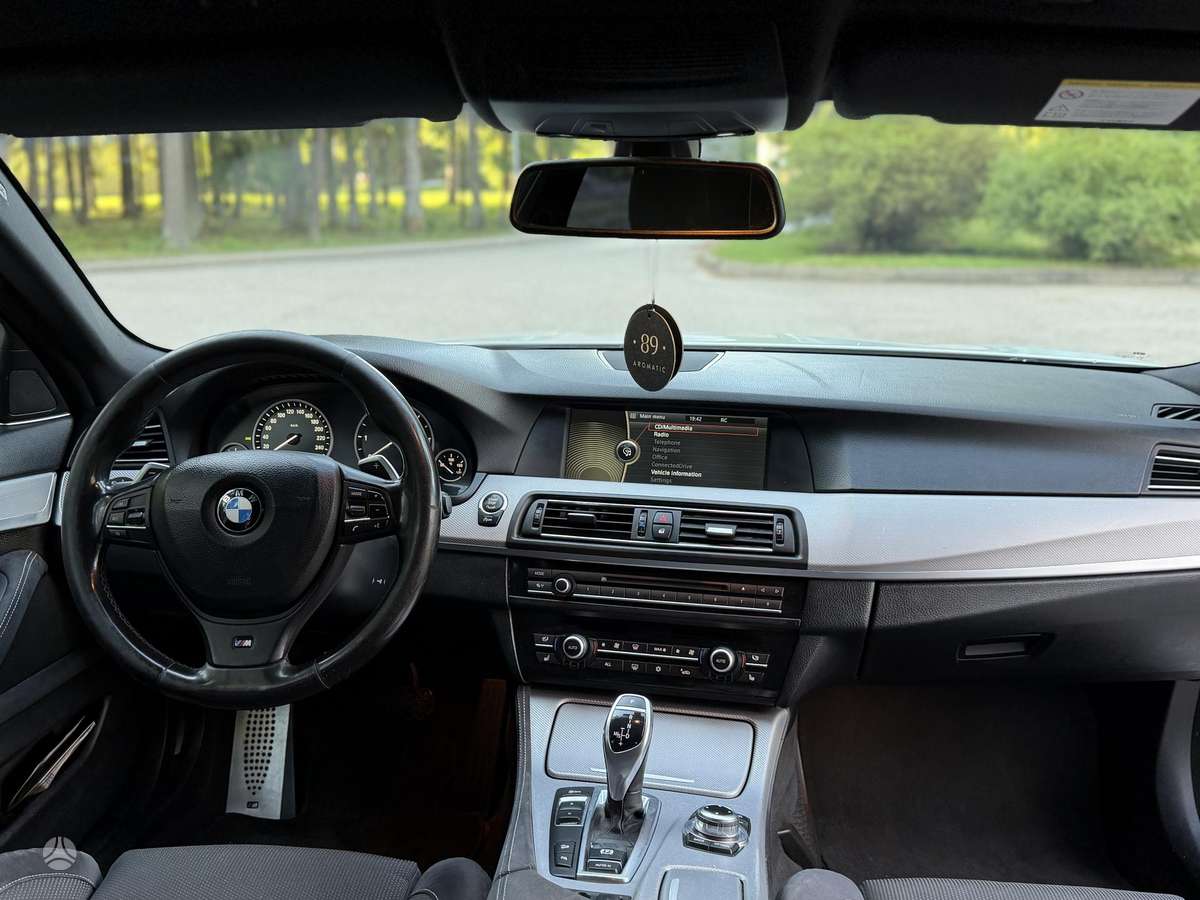 BMW 525, 2.5 l., wagon