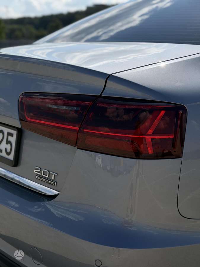Audi A6, 2.0 l., Седан