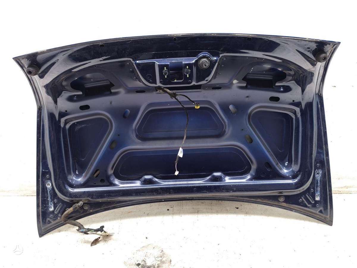Maserati Quattroporte hood (front, rear)