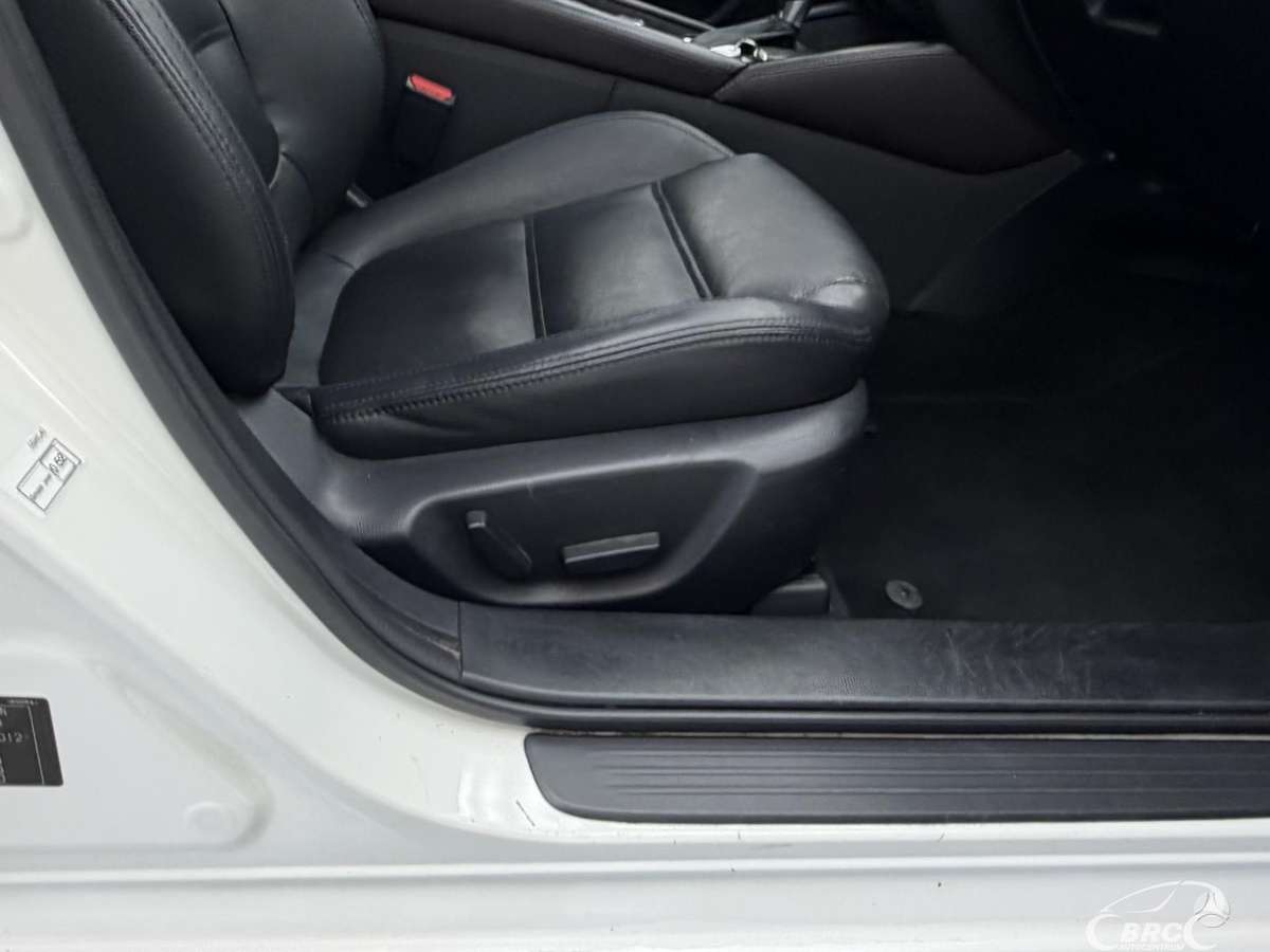 Mazda 6, 2.2 l., universalas