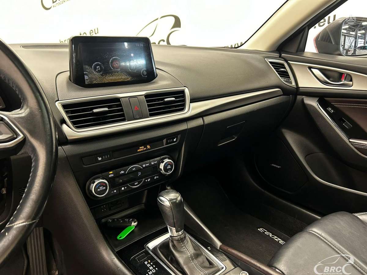 Mazda 3, 2.0 l., sedanas