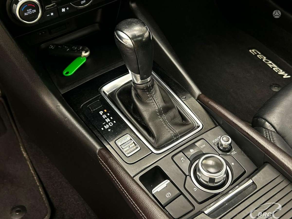 Mazda 3, 2.0 l., sedanas