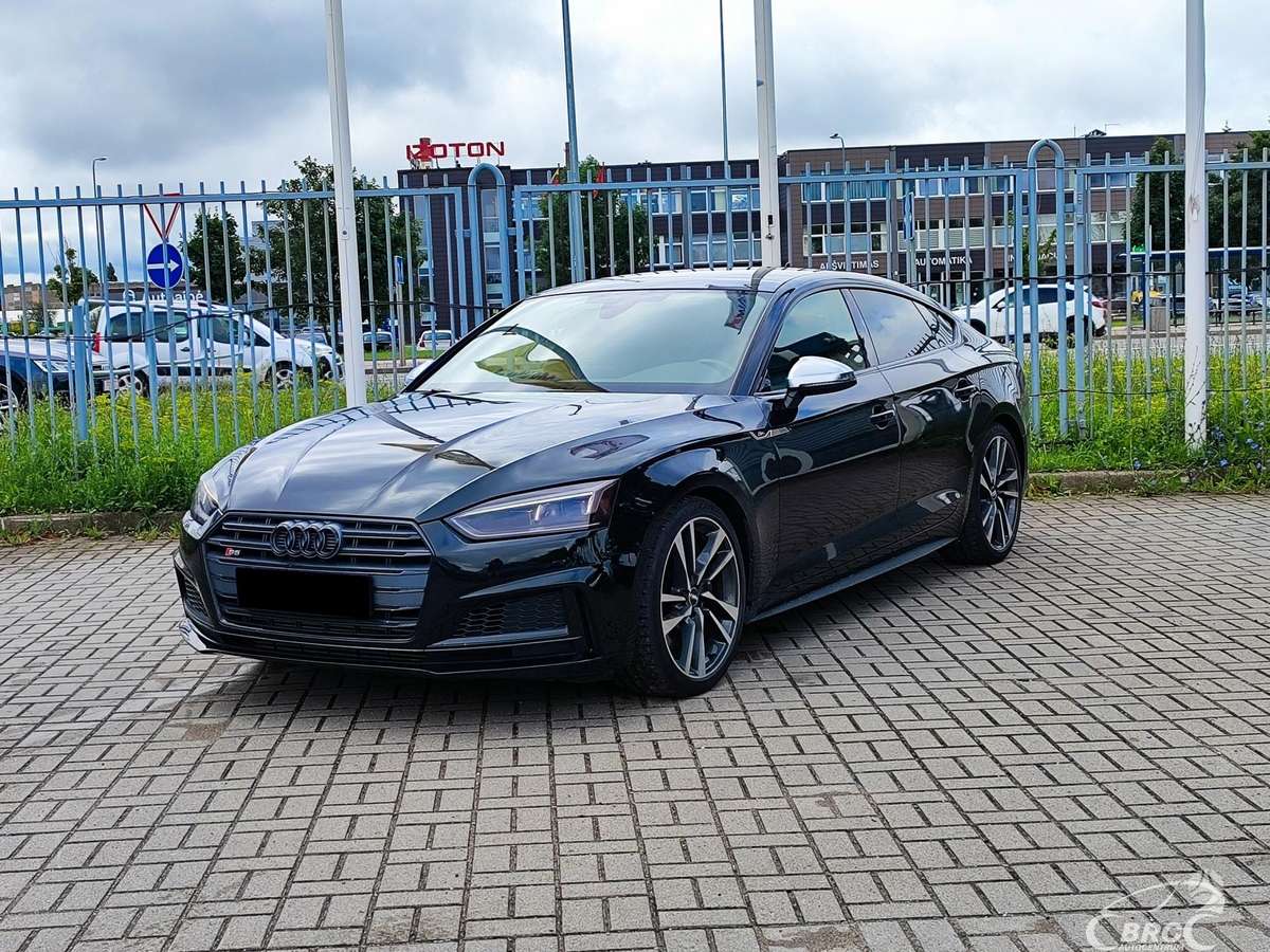 Audi S5, 3.0 l., Седан