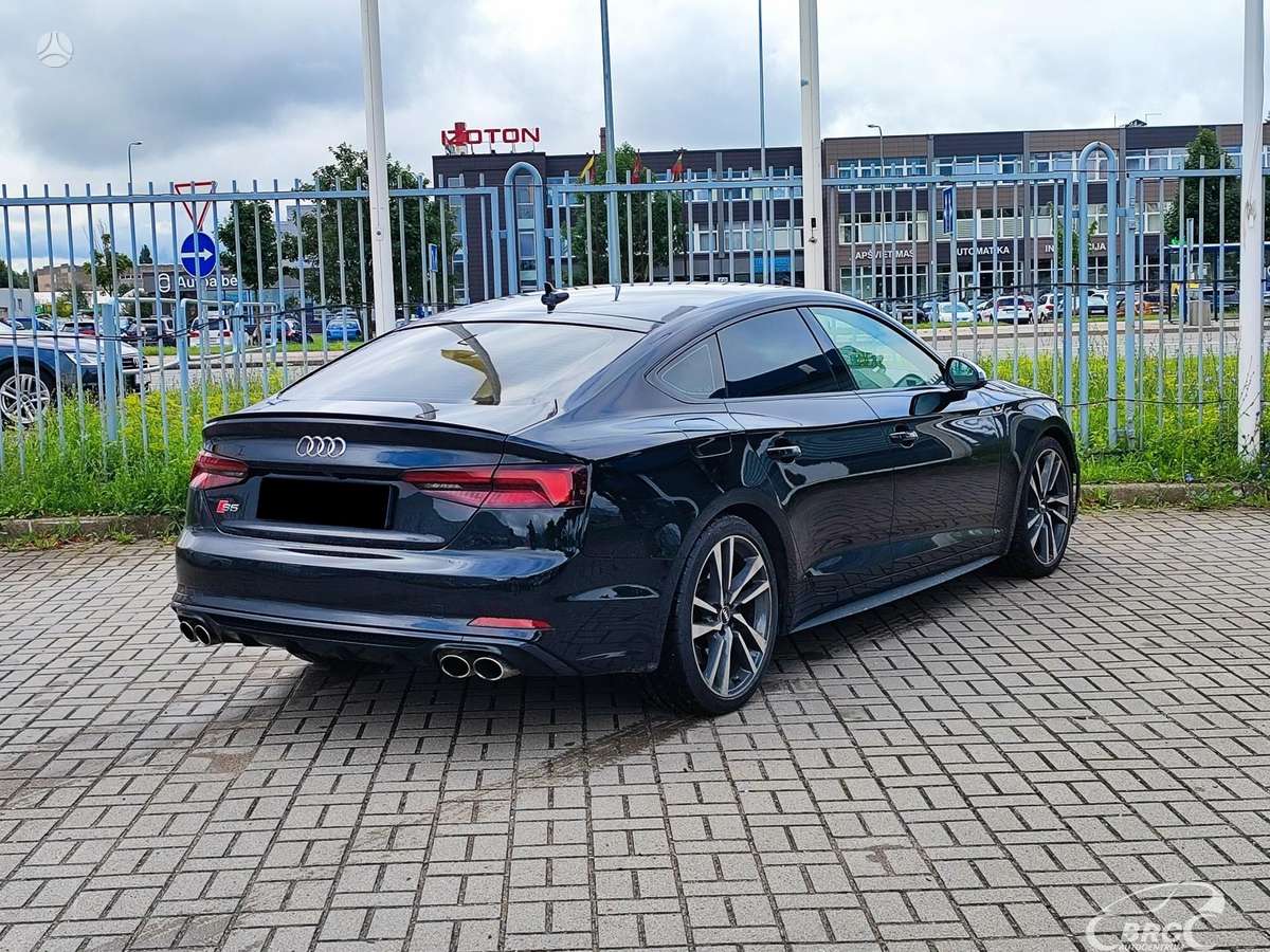 Audi S5, 3.0 l., Седан