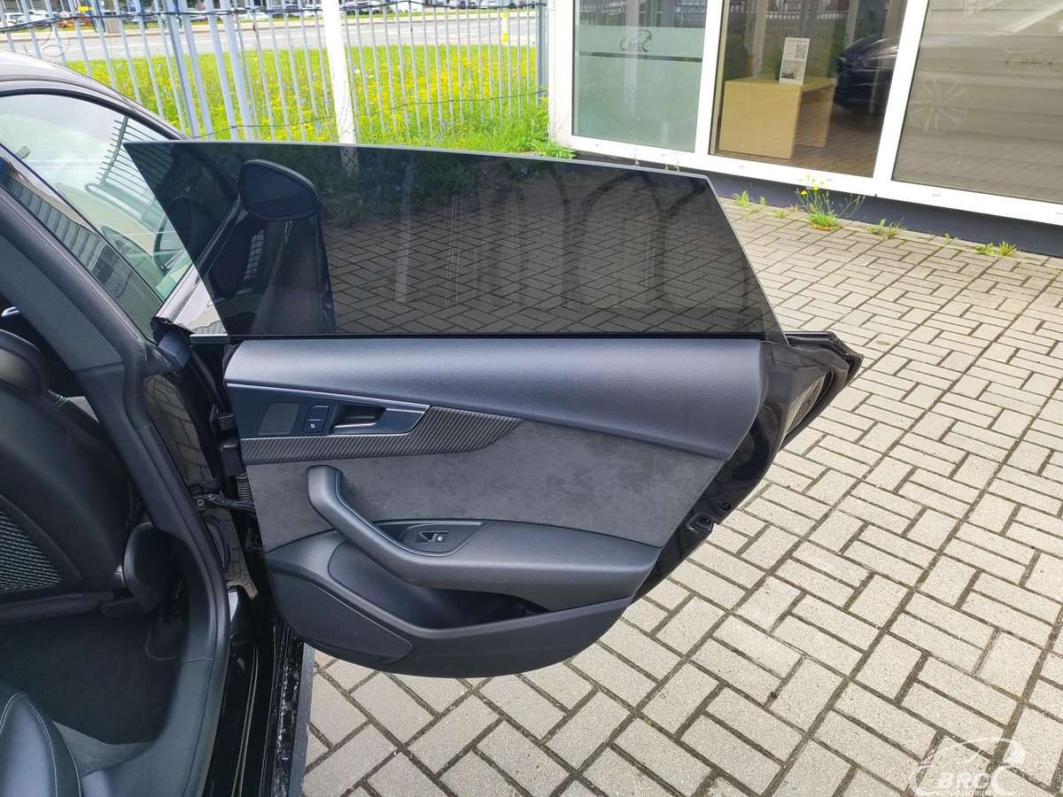 Audi S5, 3.0 l., Седан