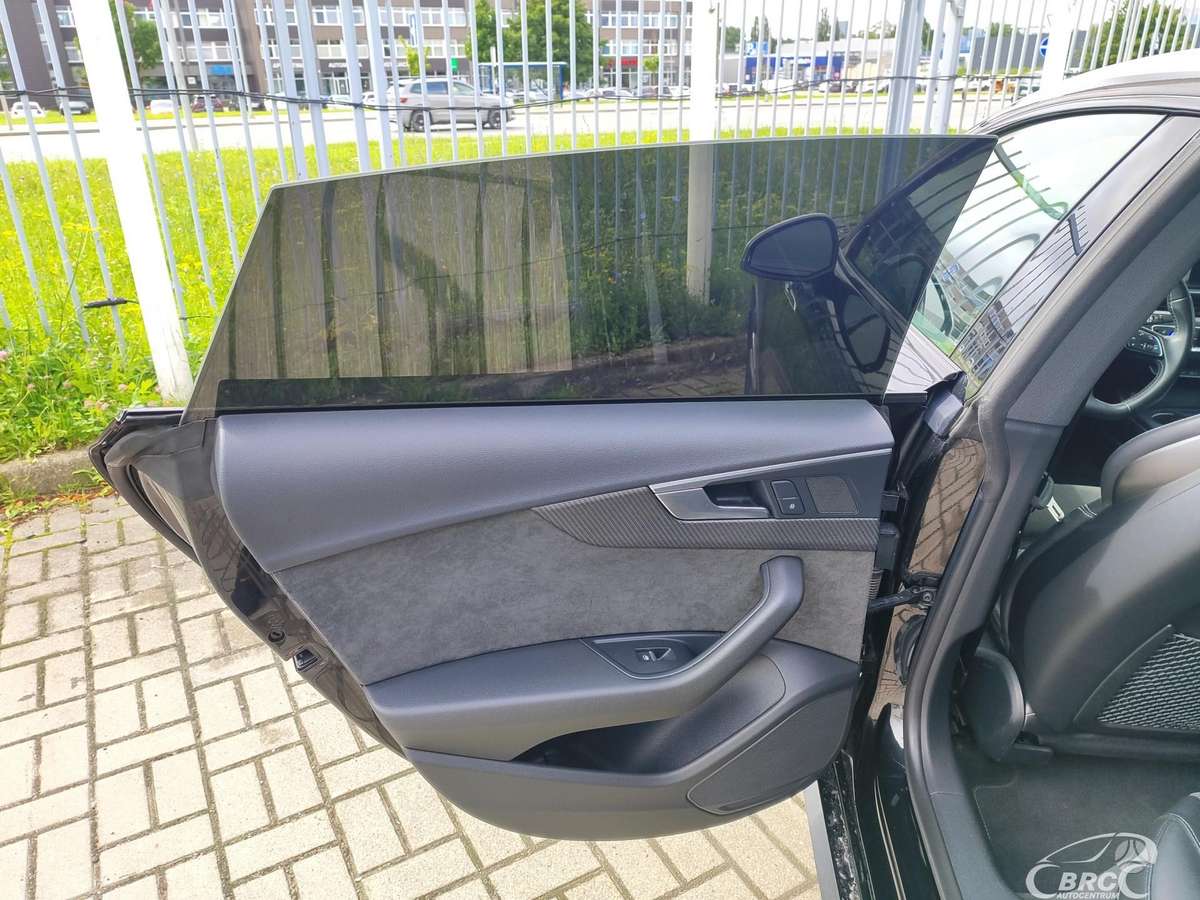 Audi S5, 3.0 l., Седан