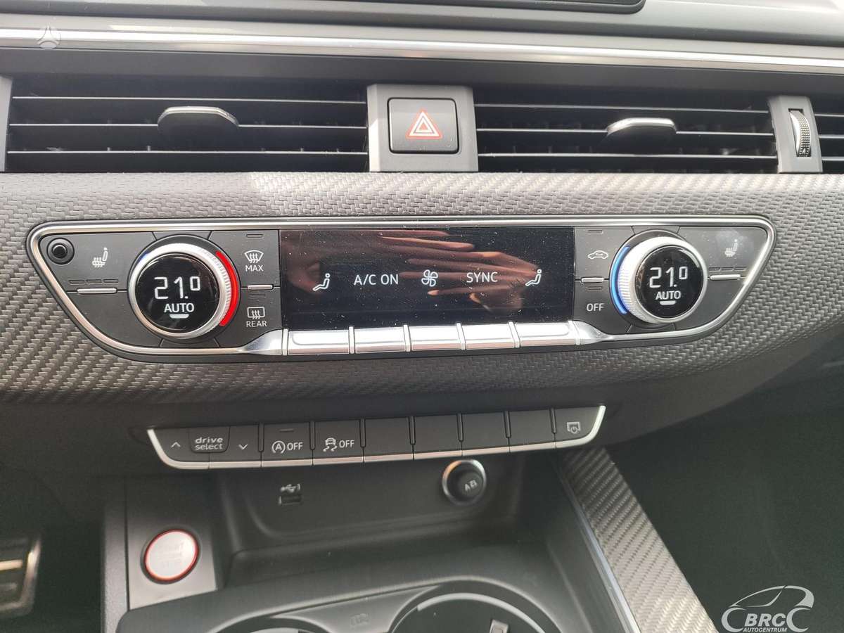 Audi S5, 3.0 l., Седан