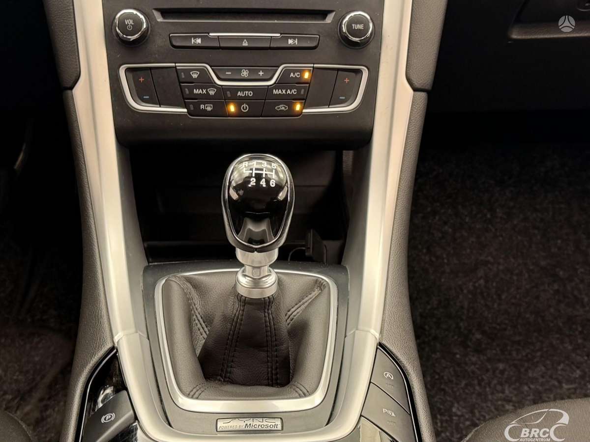 Ford Mondeo, 1.5 l., hatchback