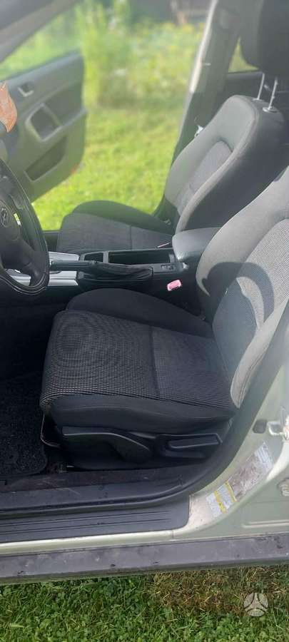 Subaru Legacy - 2