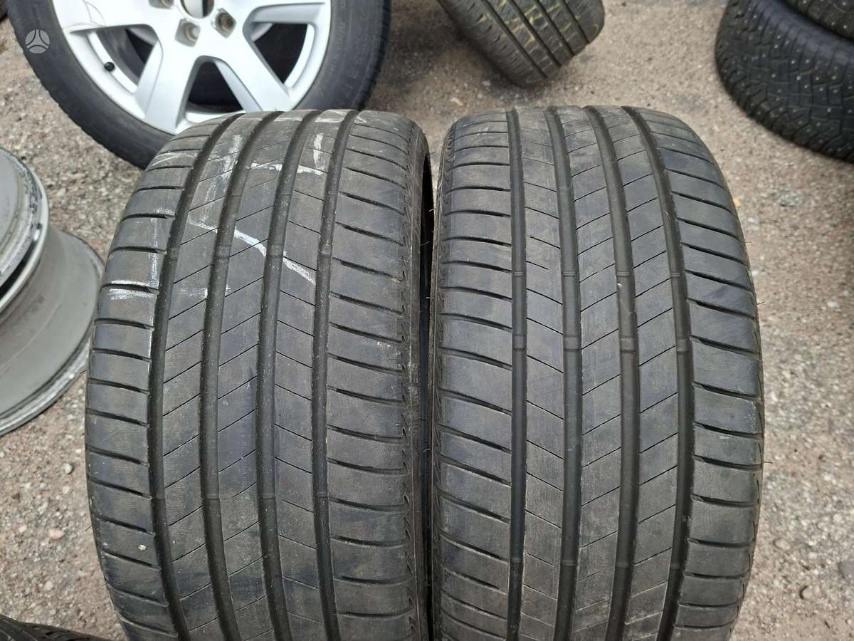 Bridgestone, vasaras 235/35 R19
