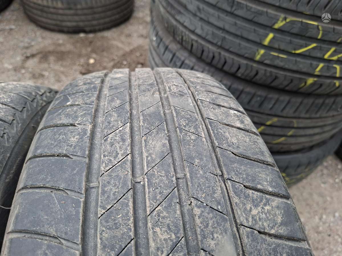 Bridgestone, vasarinės 215/60 R17