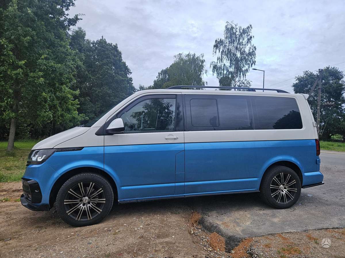 Volkswagen Multivan - 2
