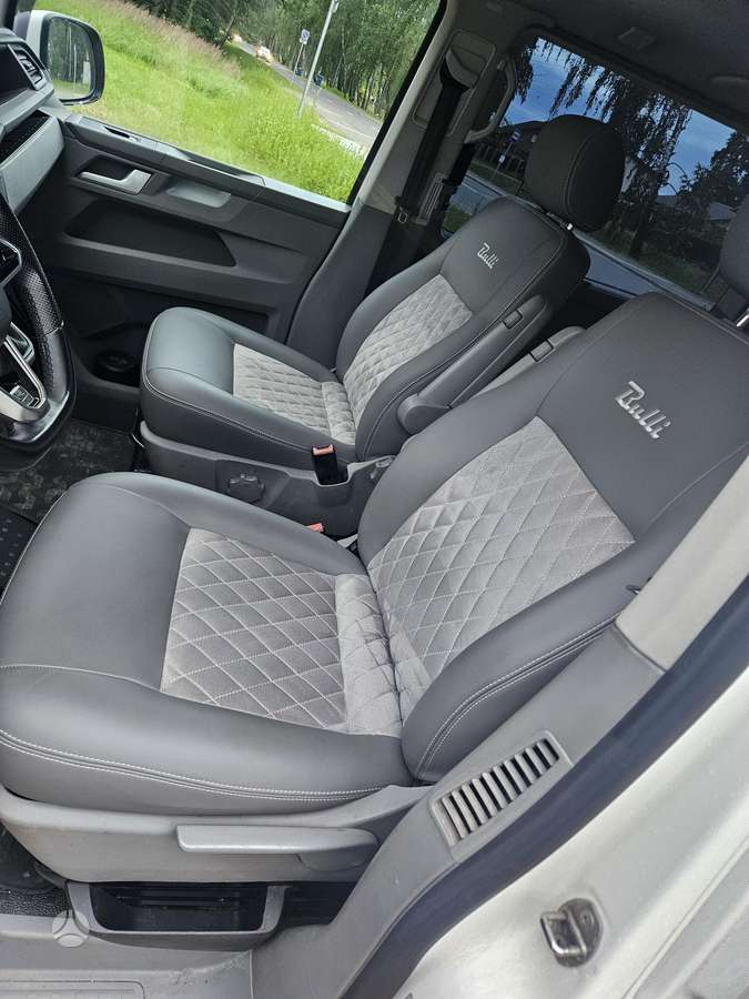 Volkswagen Multivan - 10