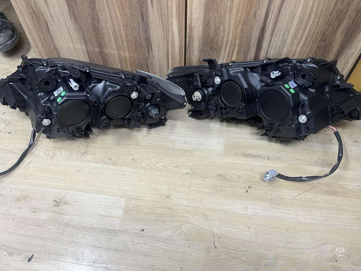 Lexus RX 450h lights