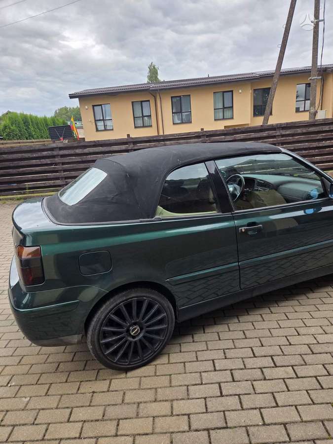 Volkswagen Golf - 9