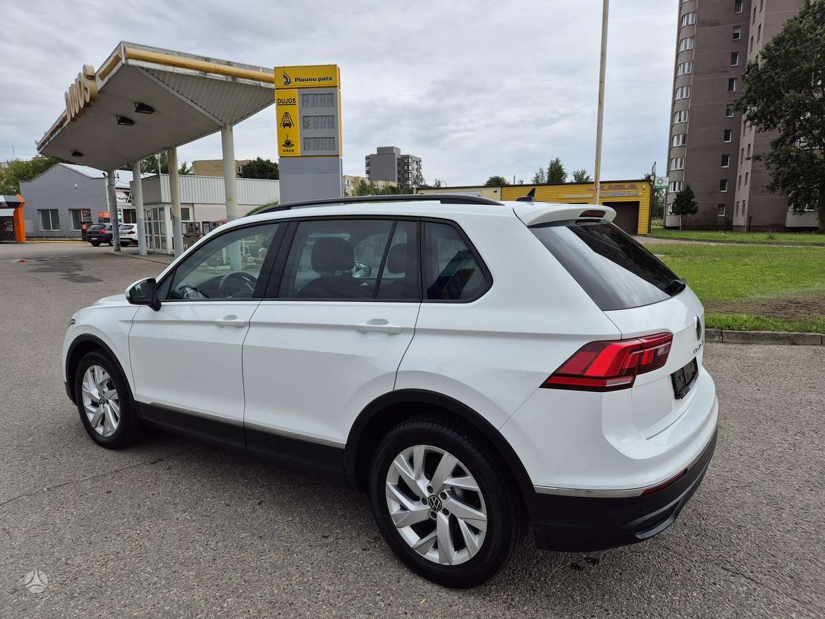 Volkswagen Tiguan - 3