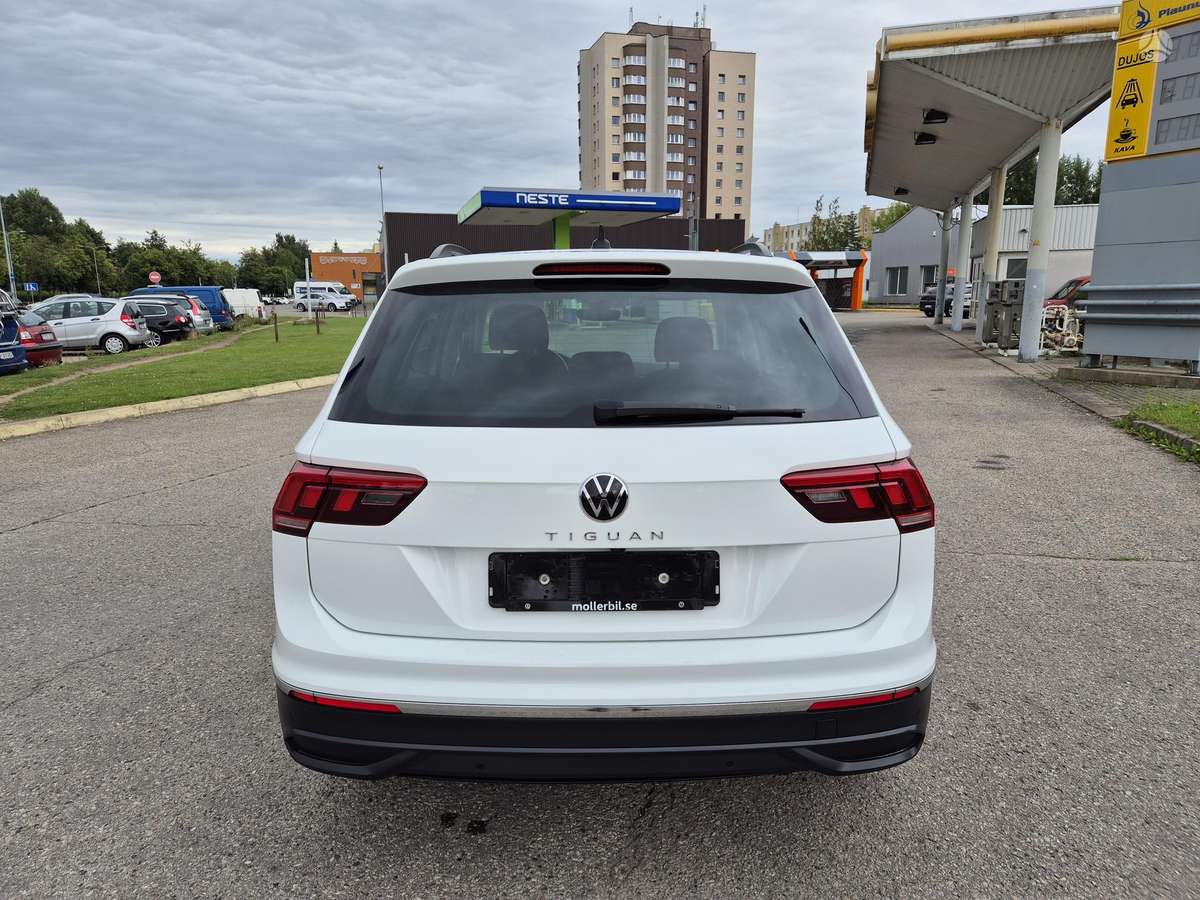 Volkswagen Tiguan - 4