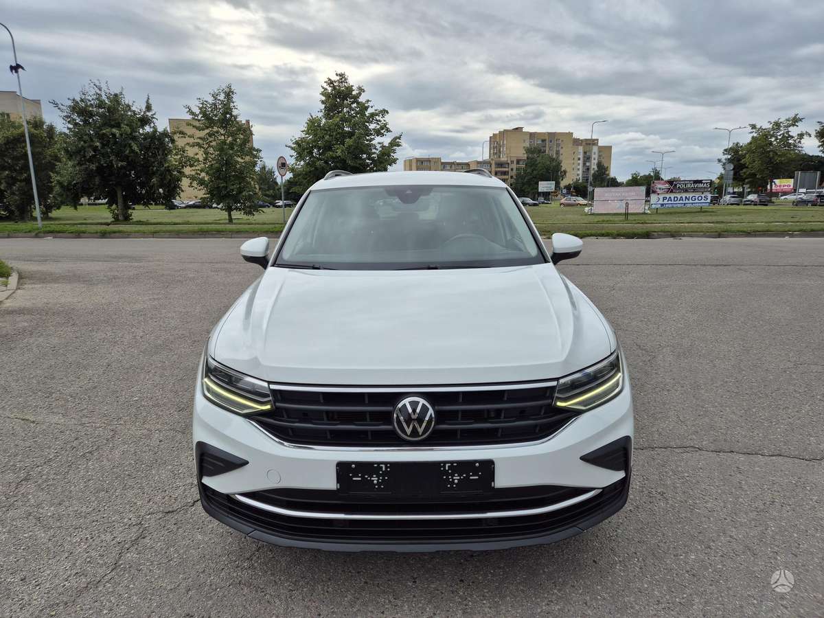 Volkswagen Tiguan - 7