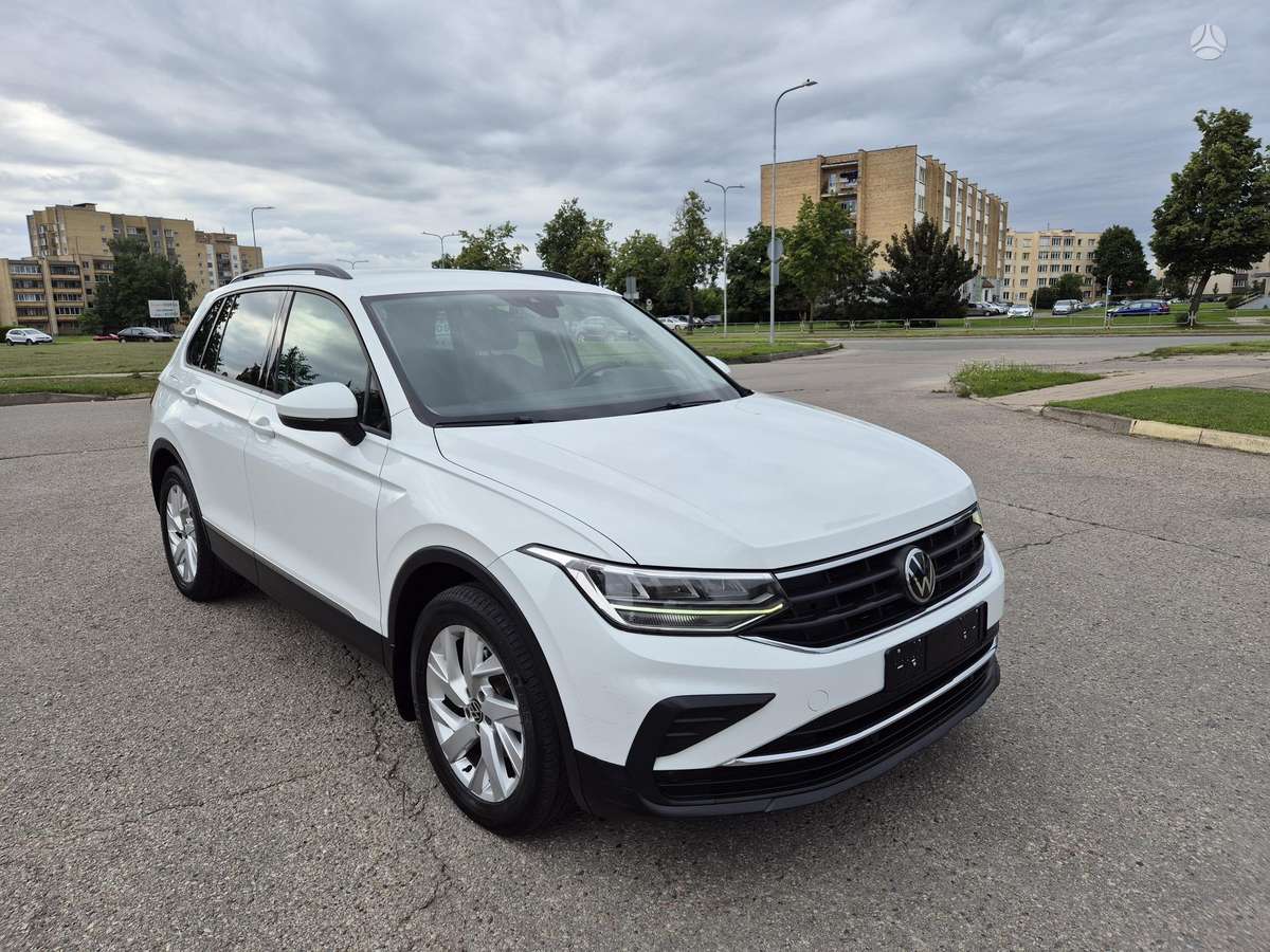 Volkswagen Tiguan - 8