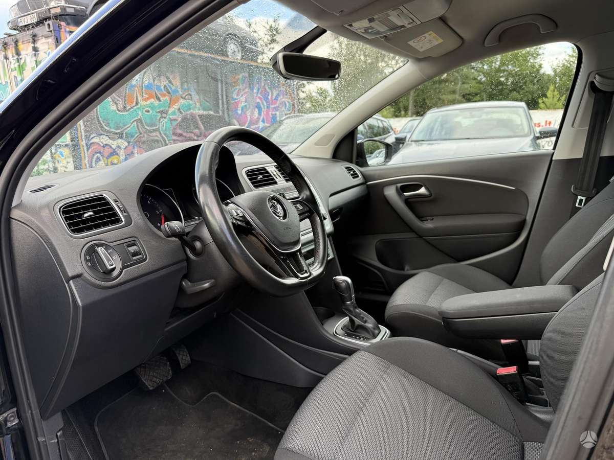 Volkswagen Polo - 11