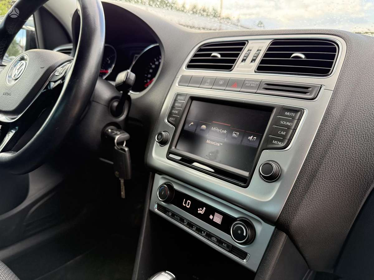 Volkswagen Polo - 12