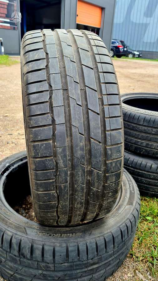 Hankook Ventus S1 Evo3, summer 235/45 R18
