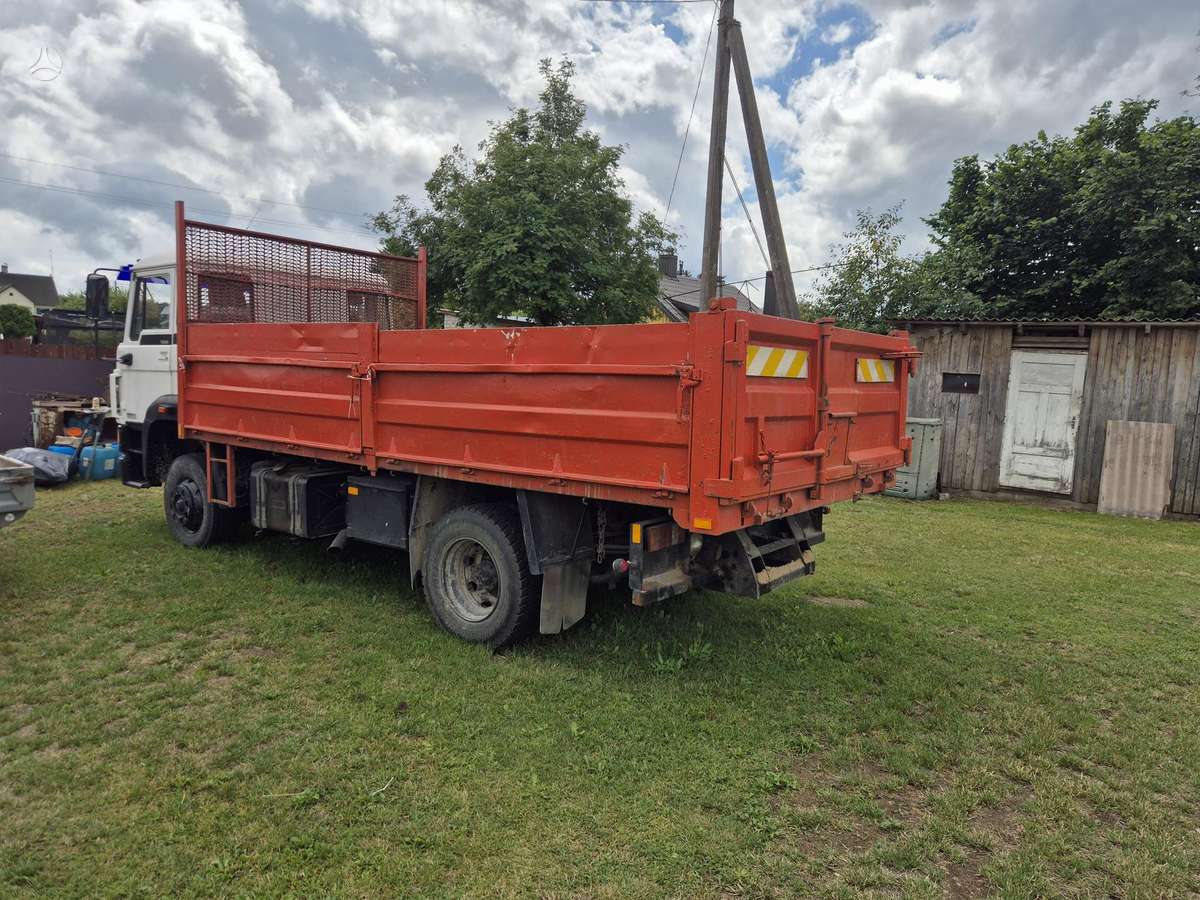 DAF FA1700, savivarčiai su kranu