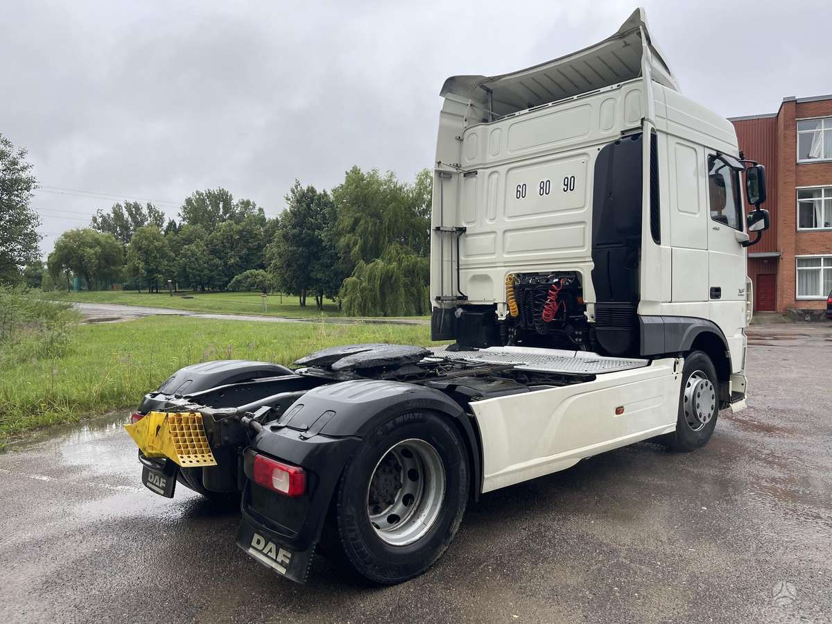 DAF XF 460 FT, double sleeper