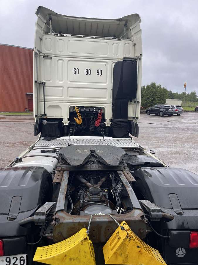 DAF XF 460 FT, double sleeper