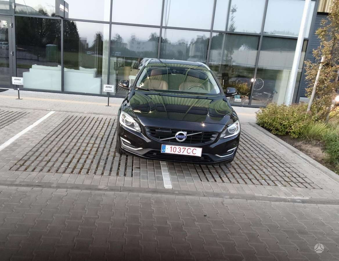 Volvo V60, 2.4 l., hatchback