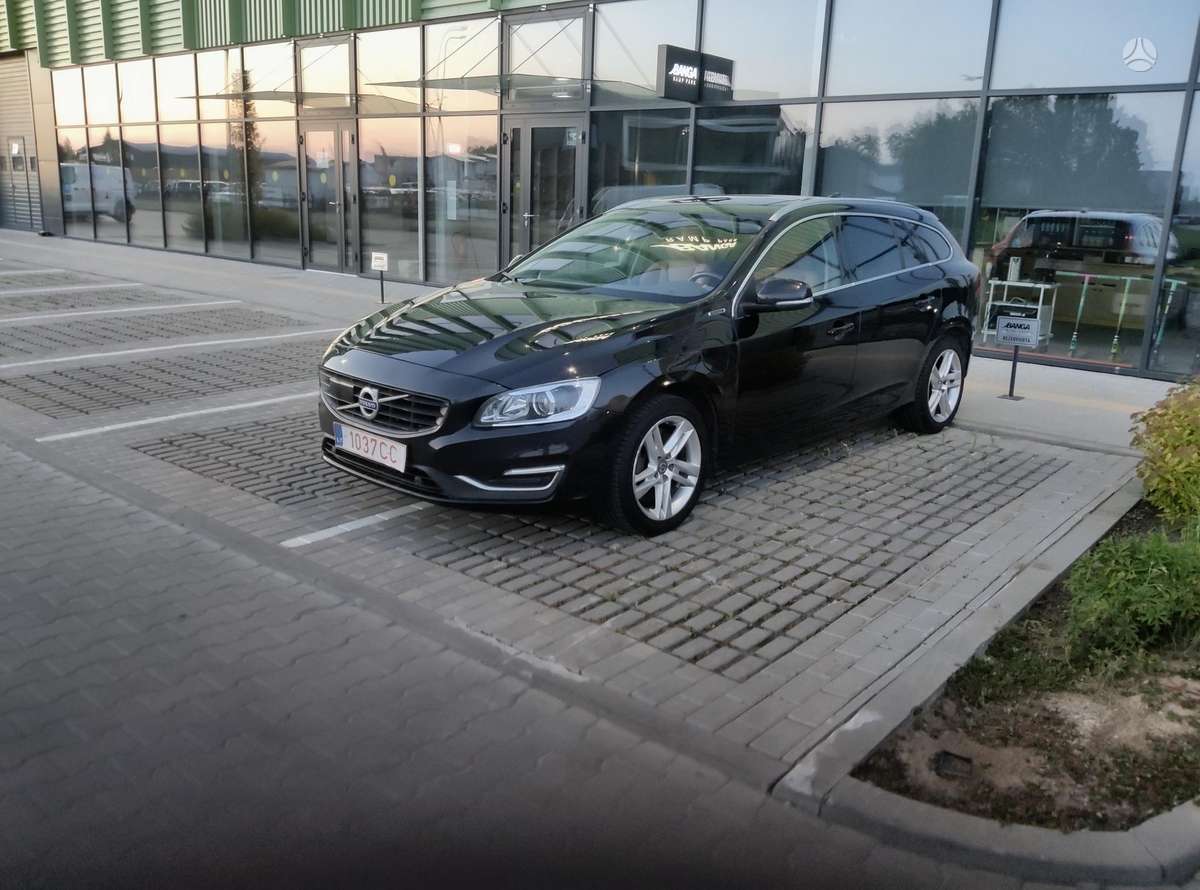 Volvo V60, 2.4 l., hatchback