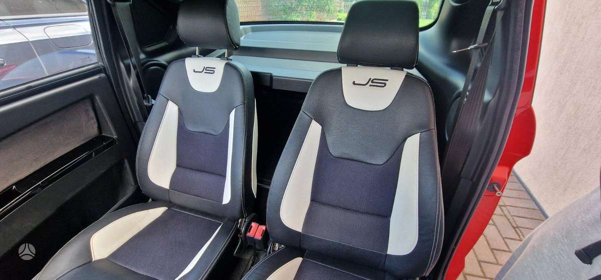 Ligier JSRC, 0.5 l., sedanas