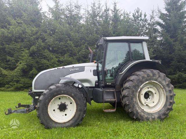 Valtra T121 HT su Ground PTO, tractors